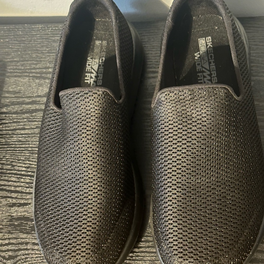 Skechers Go Walk Joy Slip On Sneakers